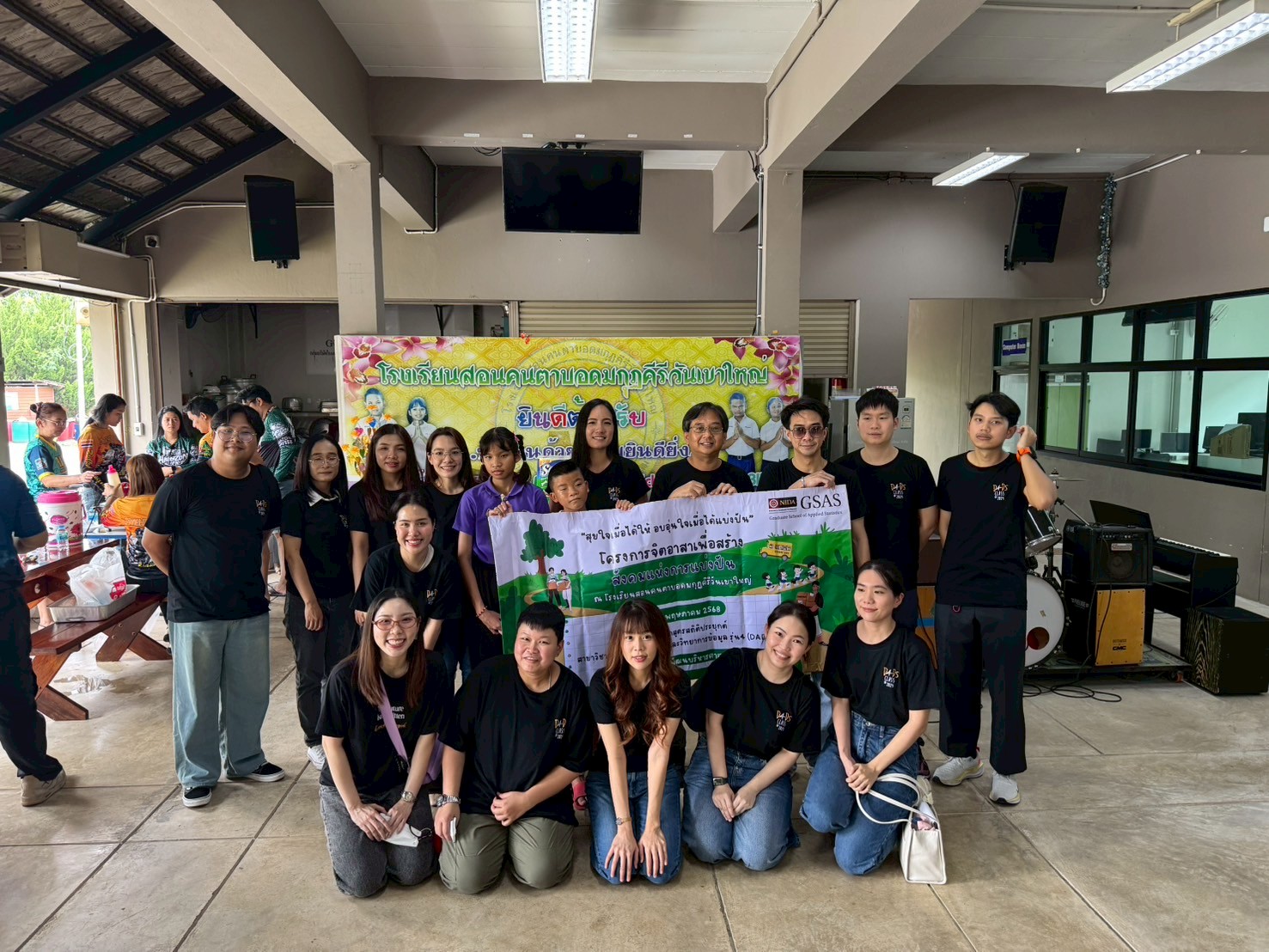 1C804D21-2068-48CF-899C-E6D0352653D9